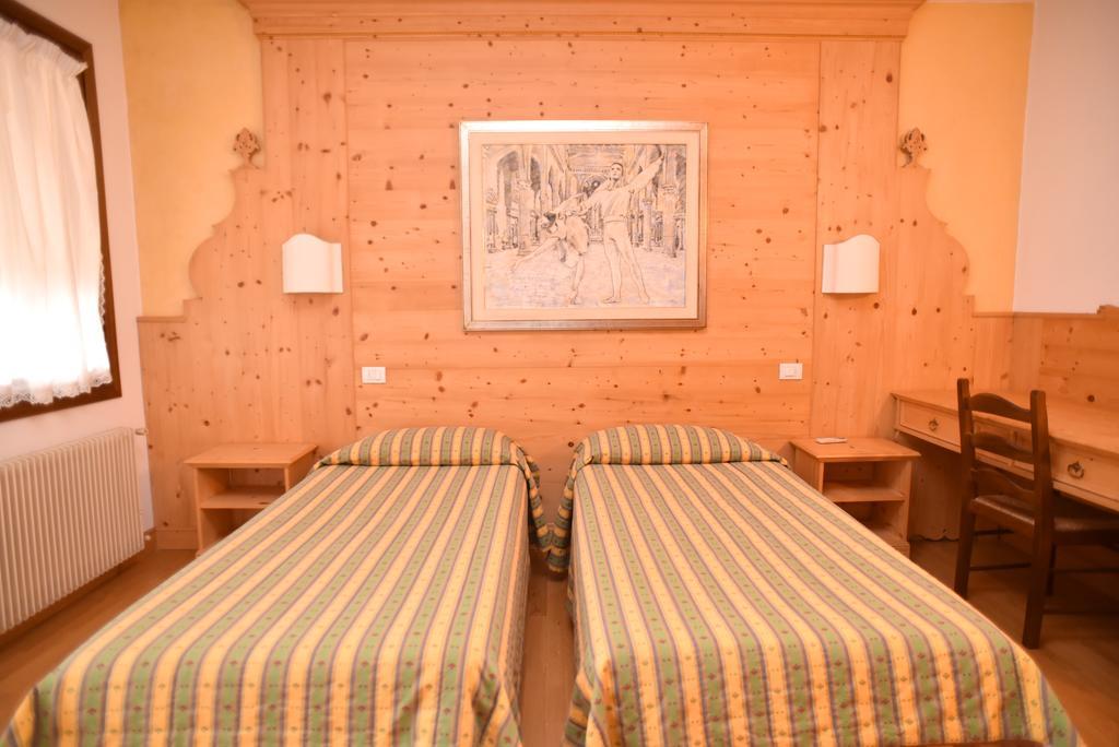 Albergo Da Gildo Follina Exterior foto